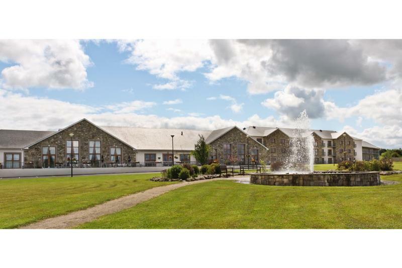 Ramada Hotel And Suites At Lough Allen Drumshanbo Exterior photo